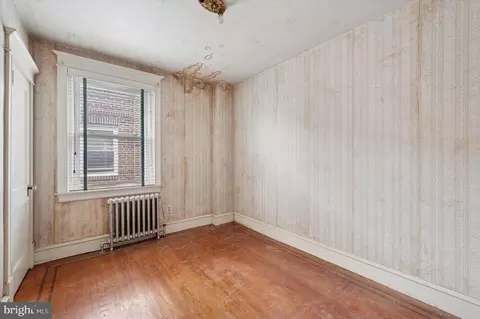 Bedroom - 192 Glencoe Rd, Darby, PA 19082 photo 2 of 3
