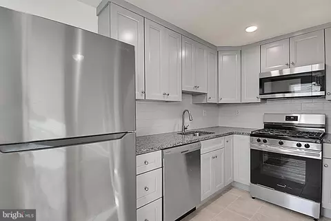 1306 Edgehill Rd, Darby, PA 19023