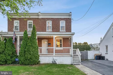 153 Maple Ave, Holmes, PA 19043