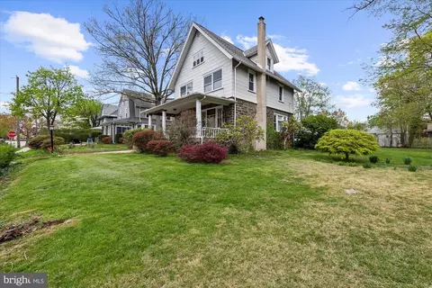 305 Lansdowne Rd, Havertown, PA 19083