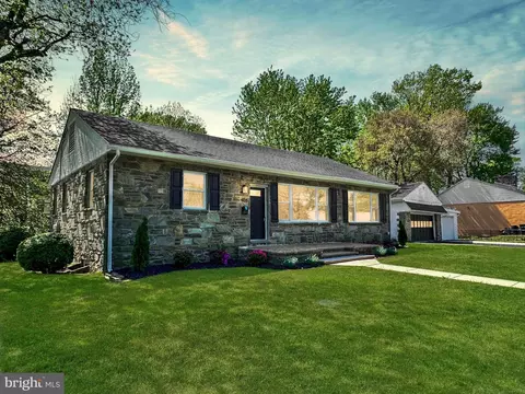 405 Brighton Ter, Holmes, PA 19043