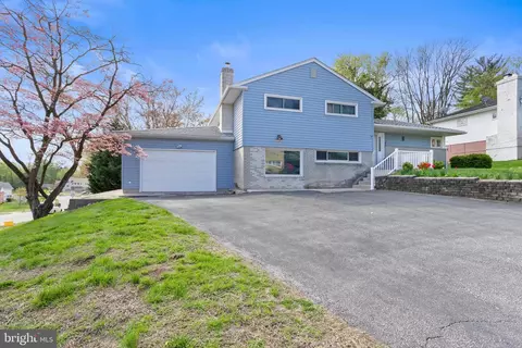 23 N Britton Rd, Springfield, PA 19064 photo 2
