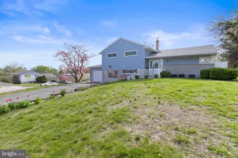 23 N Britton Rd, Springfield, PA 19064 photo 3