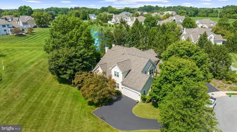 4 Chelsea Ct, Glen Mills, PA 19342