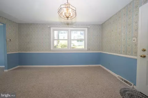 Living - 449 S Valley Forge Rd, Wayne, PA 19087 photo 3 of 4