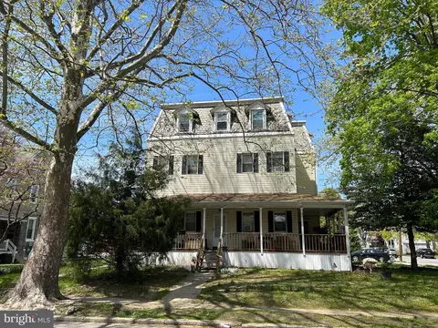 15 W Ridley Ave, Ridley Park, PA 19078