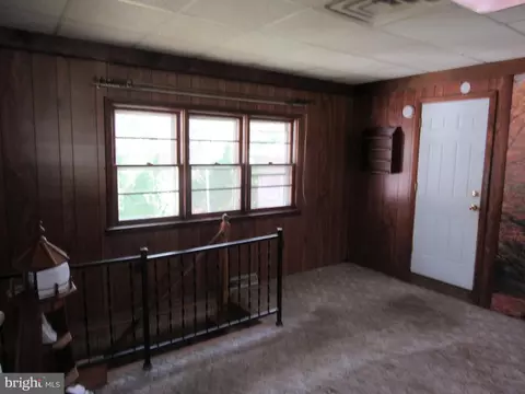 805 Galbraith Ave, Chichester, PA 19061 photo 5