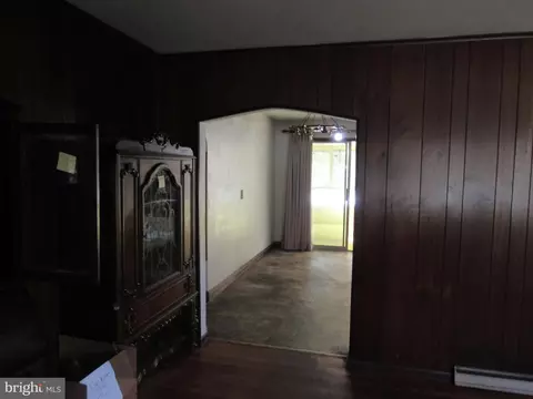 805 Galbraith Ave, Chichester, PA 19061 photo 11