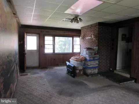 805 Galbraith Ave, Chichester, PA 19061 photo 4