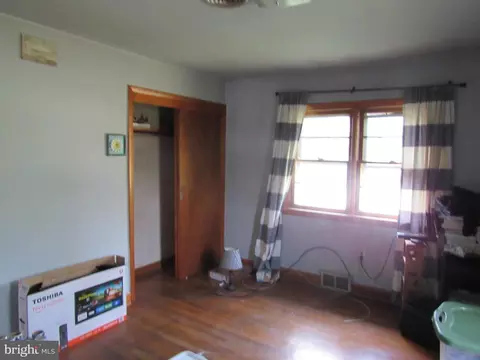 805 Galbraith Ave, Chichester, PA 19061 photo 31