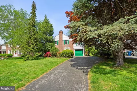 806 S Providence Rd, Wallingford, PA 19086