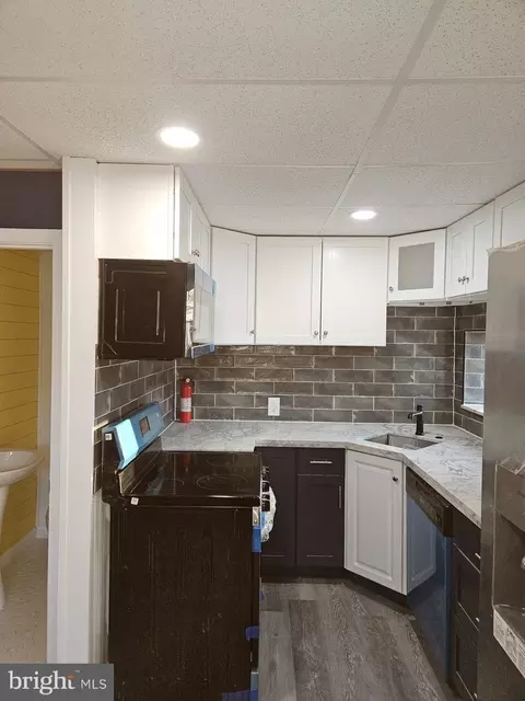 Kitchen - 4216 Post Rd, Trainer, PA 19061 photo 1 of 2