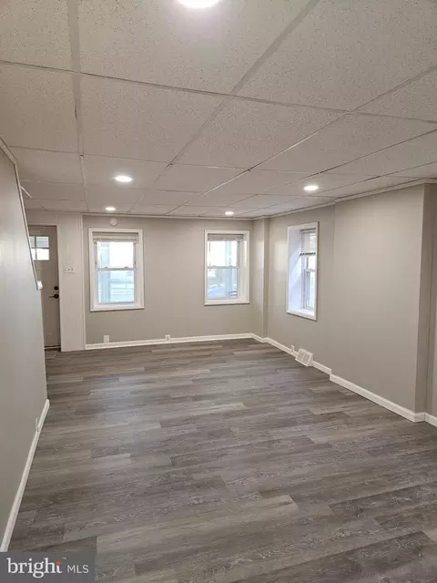Living - 4216 Post Rd, Trainer, PA 19061 photo 1 of 1