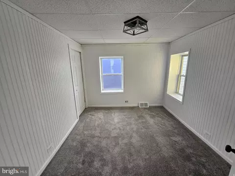 Bedroom - 4216 Post Rd, Trainer, PA 19061 photo 2 of 2
