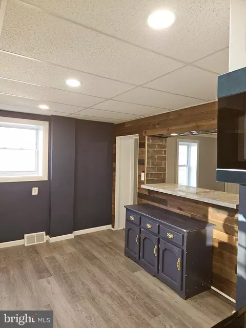 Entry Way - 4216 Post Rd, Trainer, PA 19061 photo 3 of 4