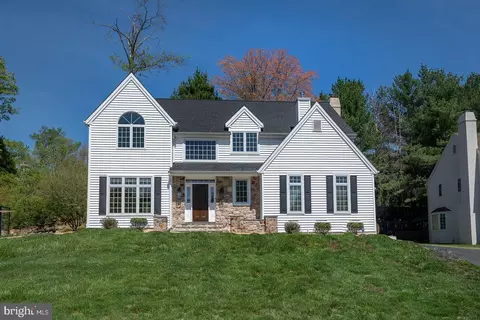 5005 Brittany Ln, Bryn Mawr, PA 19010