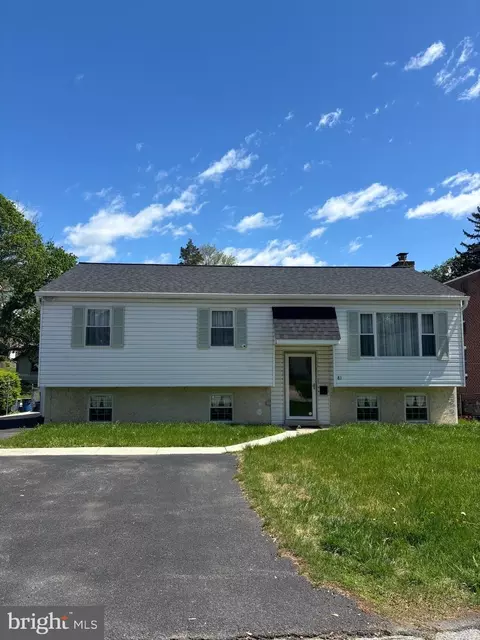 81 3rd Ave, Broomall, PA 19008