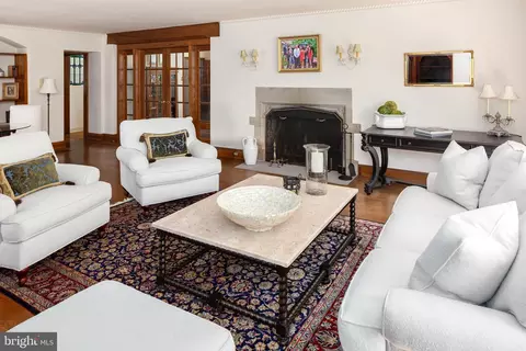 Living - 458 Huston Rd, Wayne, PA 19087 photo 1 of 2