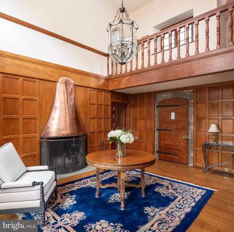 Entry Way - 458 Huston Rd, Wayne, PA 19087 photo 1 of 3
