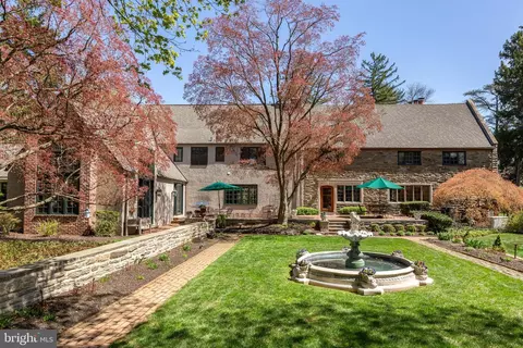 Exterior - 458 Huston Rd, Wayne, PA 19087 photo 7 of 9