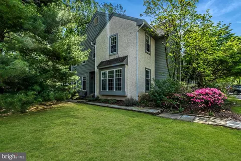 162 Nottingham Ct, Aston, PA 19014