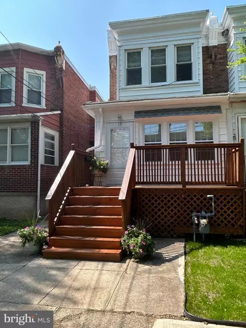 15 Kern St, Collingdale, PA 19023