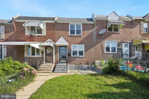 303 Golf Rd, Darby, PA 19023