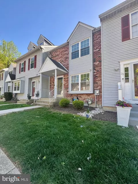 24 Dana Ct #24, Chichester, PA 19014