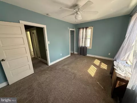 Bedroom - 4049 Marshall Rd, Darby, PA 19082 photo 3 of 5