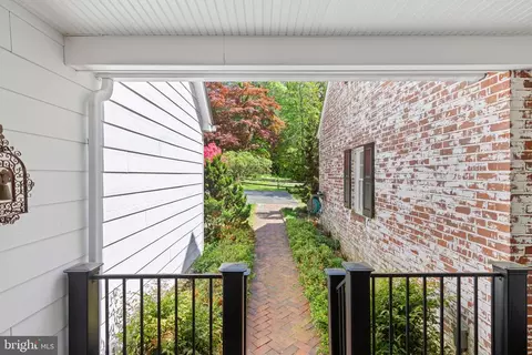 Exterior - 5 Single Ln, Wallingford, PA 19086 photo 5 of 13