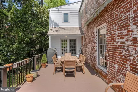Exterior - 5 Single Ln, Wallingford, PA 19086 photo 8 of 13