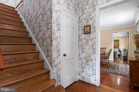 Entry Way - 5 Single Ln, Wallingford, PA 19086 photo 3 of 8