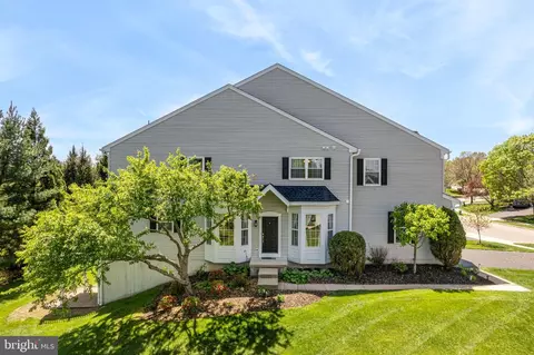 134 Portsmouth Cir, Glen Mills, PA 19342