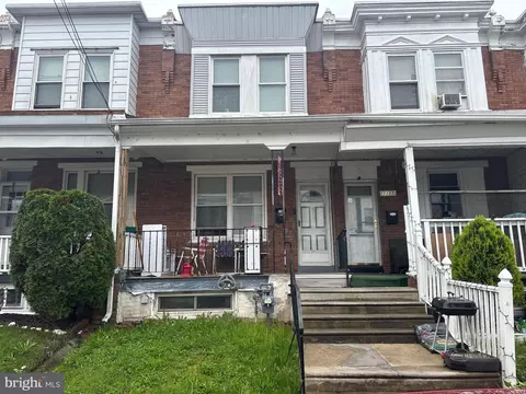 1107 E 11th St, Crum Lynne, PA 19022