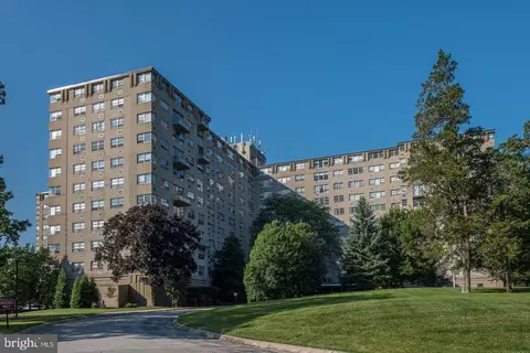 1030 E Lancaster Ave #801, Bryn Mawr, PA 19010
