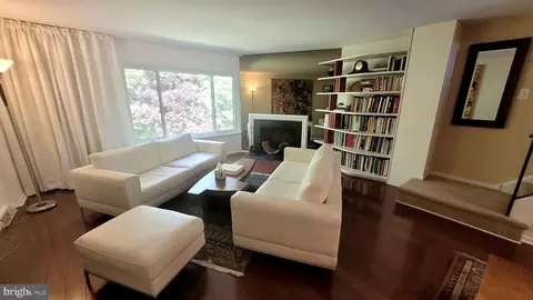 963 Putnam Blvd #93, Wallingford, PA 19086