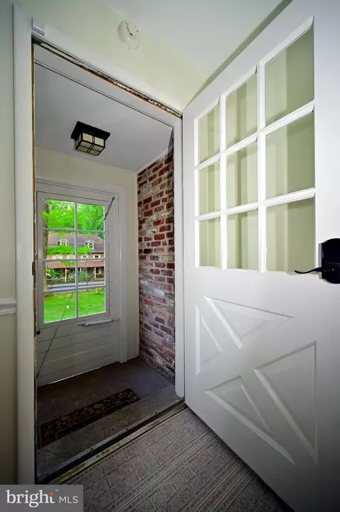 Entry Way - 572 Cricket Ln, Wayne, PA 19087 photo 1 of 1