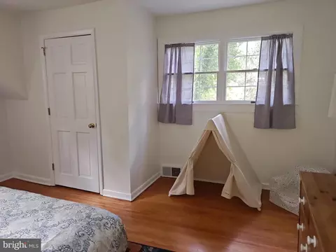 Bedroom - 572 Cricket Ln, Wayne, PA 19087 photo 8 of 9