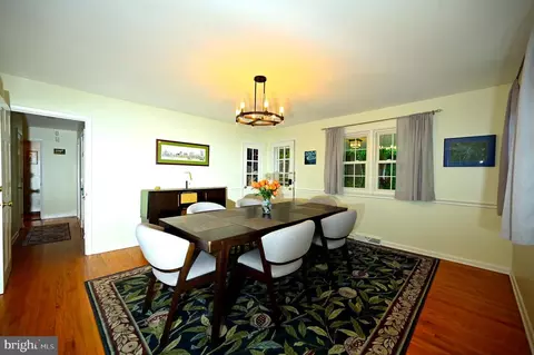 Dining - 572 Cricket Ln, Wayne, PA 19087 photo 1 of 2