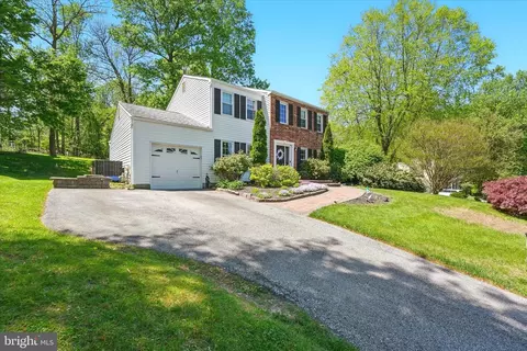 Exterior - 237 Bridge Rd, Ogden, PA 19061 photo 2 of 5