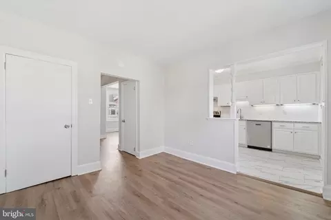 Entry Way - 8 Cedar St, Marcus Hook, PA 19061 photo 1 of 1