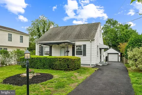 1116 Grant Ave, Woodlyn, PA 19094
