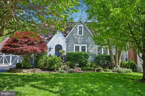 835 Beechwood Rd, Havertown, PA 19083