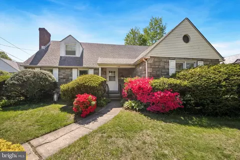 2350 Winding Way, Drexel Hill, PA 19026