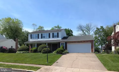 515 Camelot Dr, Brookhaven, PA 19015