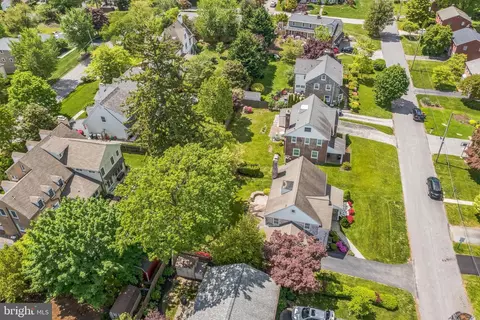 View/Area - 320 Overhill Rd, Wayne, PA 19087 photo 1 of 4