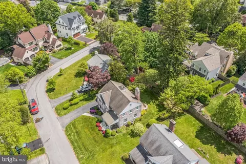 View/Area - 320 Overhill Rd, Wayne, PA 19087 photo 2 of 4