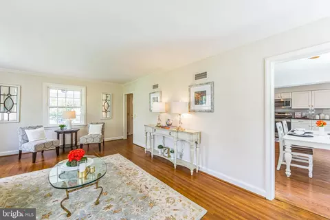 Living - 320 Overhill Rd, Wayne, PA 19087 photo 4 of 4