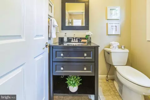 Bath - 320 Overhill Rd, Wayne, PA 19087 photo 1 of 3