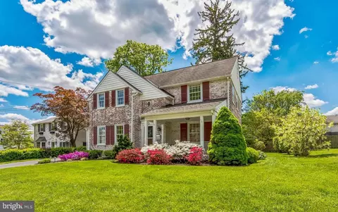 Exterior - 320 Overhill Rd, Wayne, PA 19087 photo 2 of 10